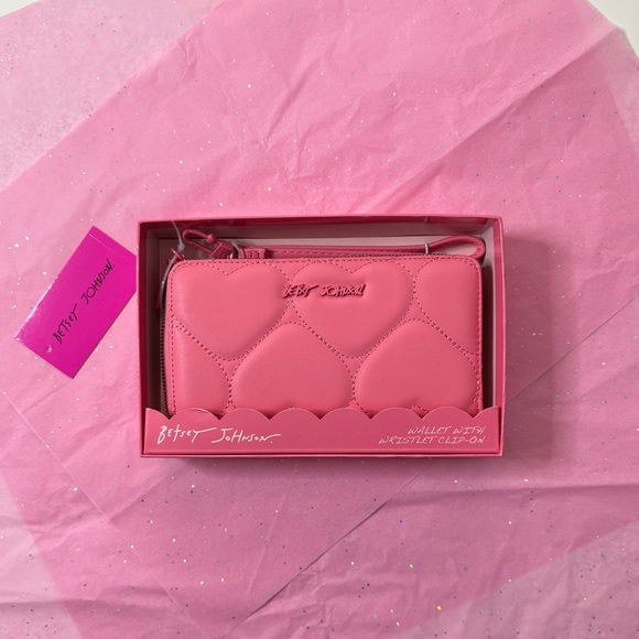 Betsey Johnson Quilted Pink Wallet - Picture 3 of 9